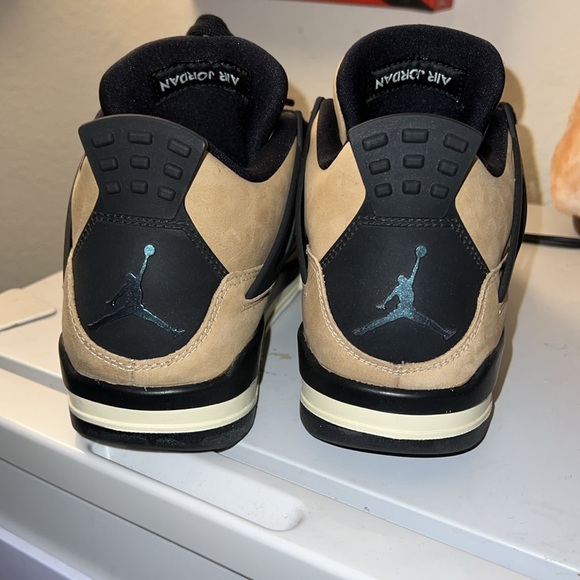 Retro Jordan 4 fossils - Picture 2 of 10
